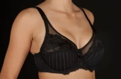 Reggiseno Con Ferretto Senza Imbottitura Coppa C-E Selene Art. Mariluz 8 Reggiseno Con Ferretto Senza Imbottitura Coppa C-E Selene Art. Mariluz -Intimo Bello Negozio s mariluz negro